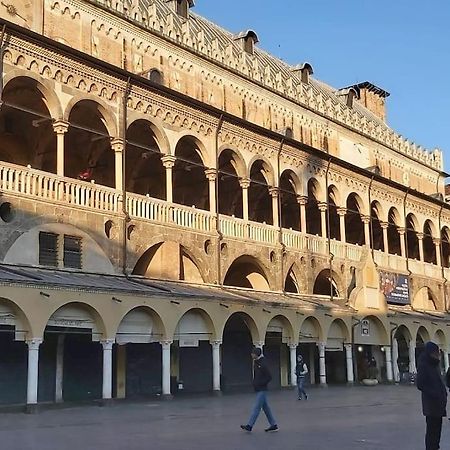Romantic Studio In The Historical Heart Of Padova Exterior photo